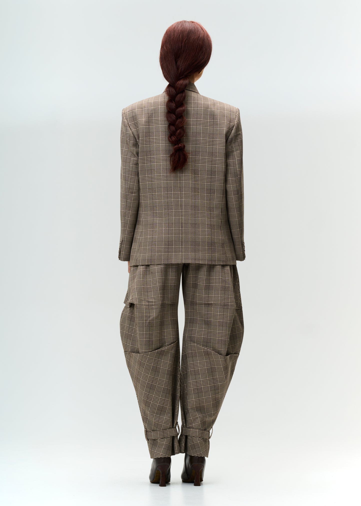 Traje Usathama